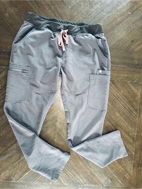 FIGS Kade scrub pants